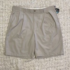 NWT Pro Tour (Silver Cloud) Cool Play Ultimate Golf Short Sz 40